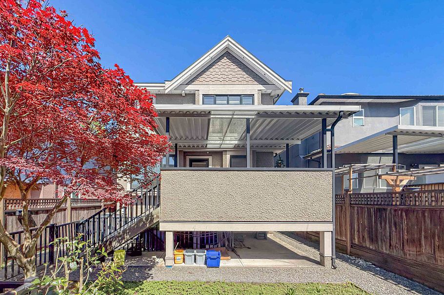 2456 E 45th Avenue Vancouver, BC - 39