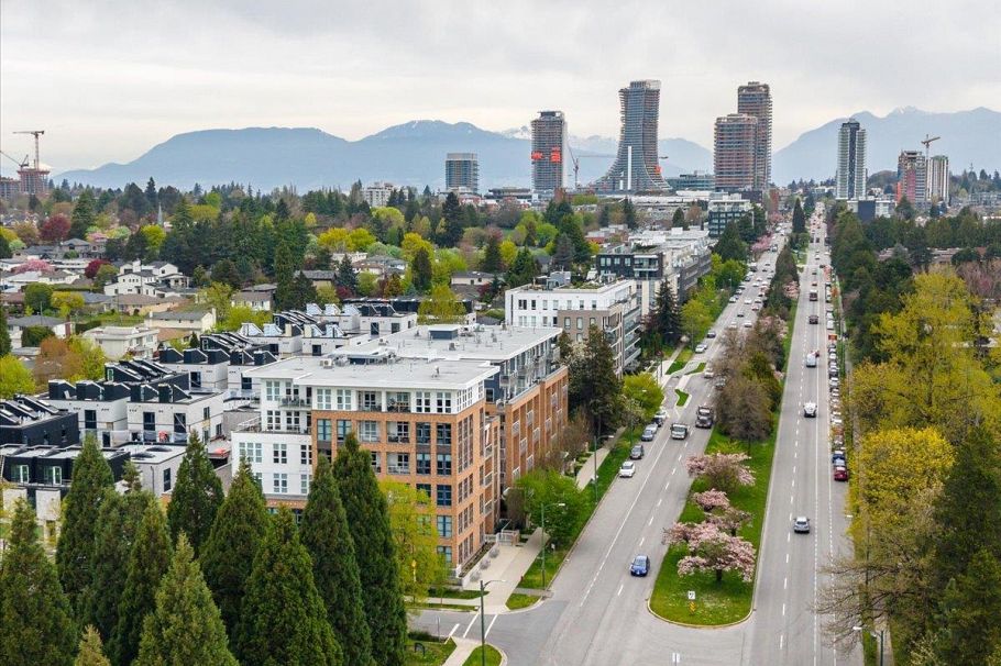 203 6999 Cambie Street Vancouver, BC - 23