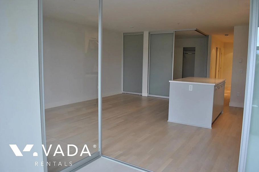 203 4355 W 10th Avenue Vancouver, BC - 7