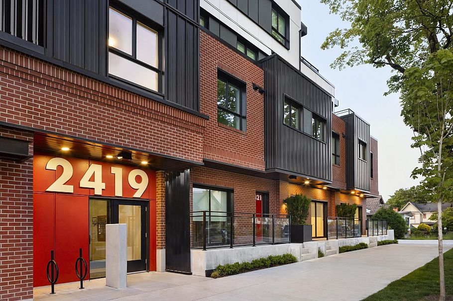 303 2419 Grant Street Vancouver, BC - 28