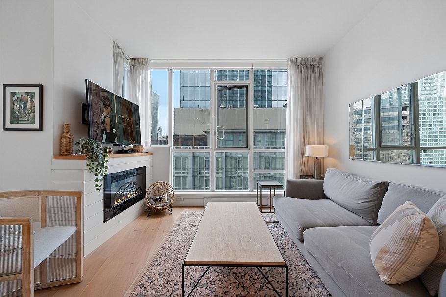 1903 1189 Melville Street Vancouver, BC - 4