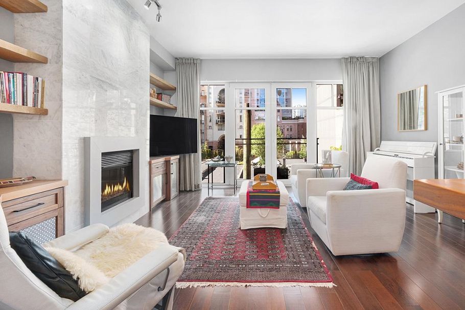411 1275 Hamilton Street Vancouver, BC - 3