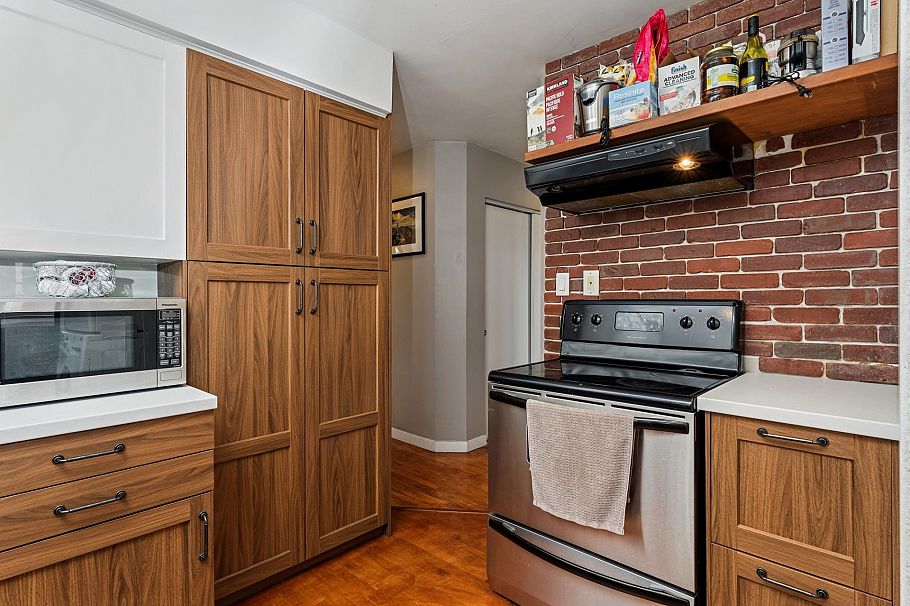 430 W Kings Road North Vancouver, BC - 10