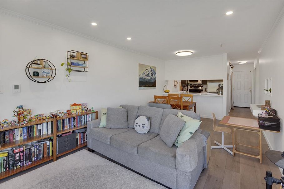 207 3280 W Broadway Vancouver, BC - 6