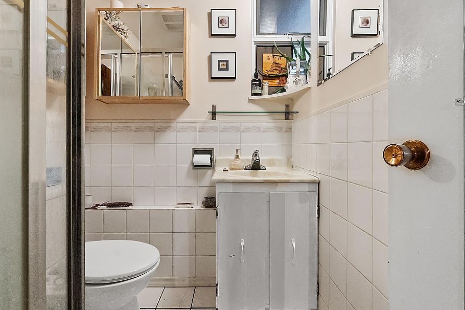 352 E 38th Avenue Vancouver, BC - 20