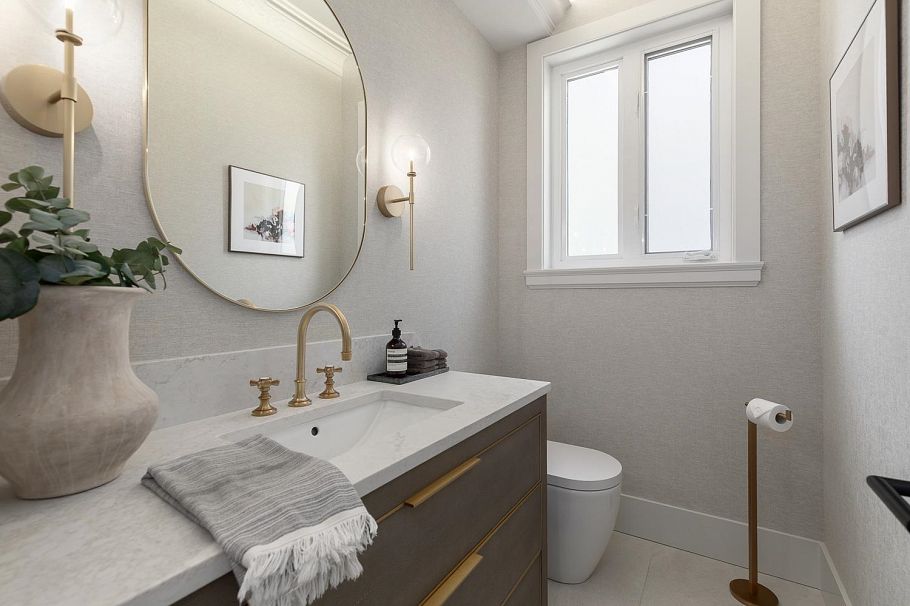 2958 W 40th Avenue Vancouver, BC - 10