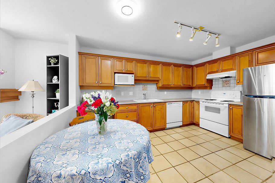 707 5639 Hampton Place Vancouver, BC - 7