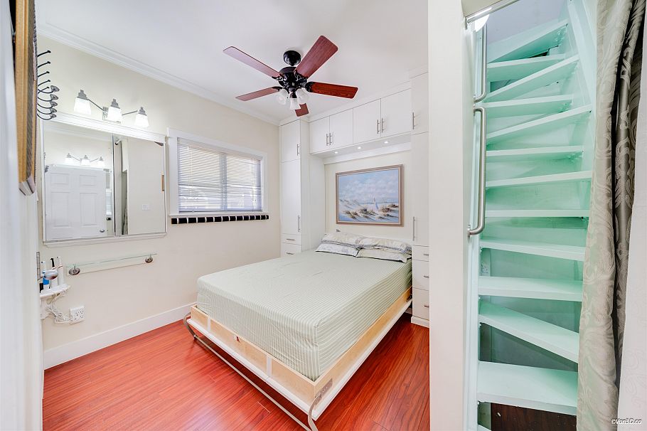1023 E 8th Avenue Vancouver, BC - 2