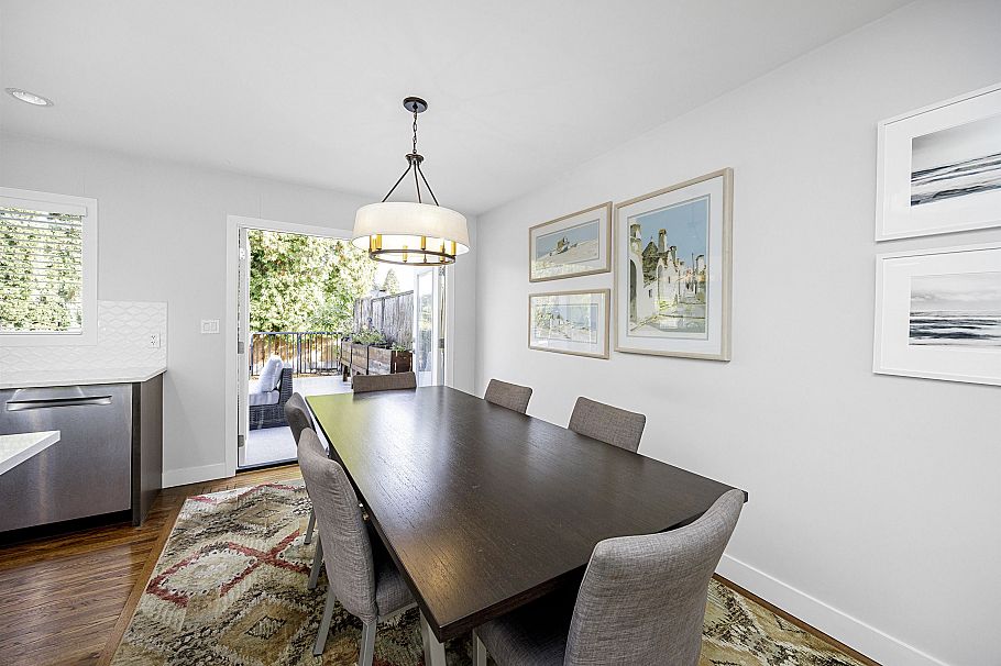 1388 E 20th Street North Vancouver, BC - 10