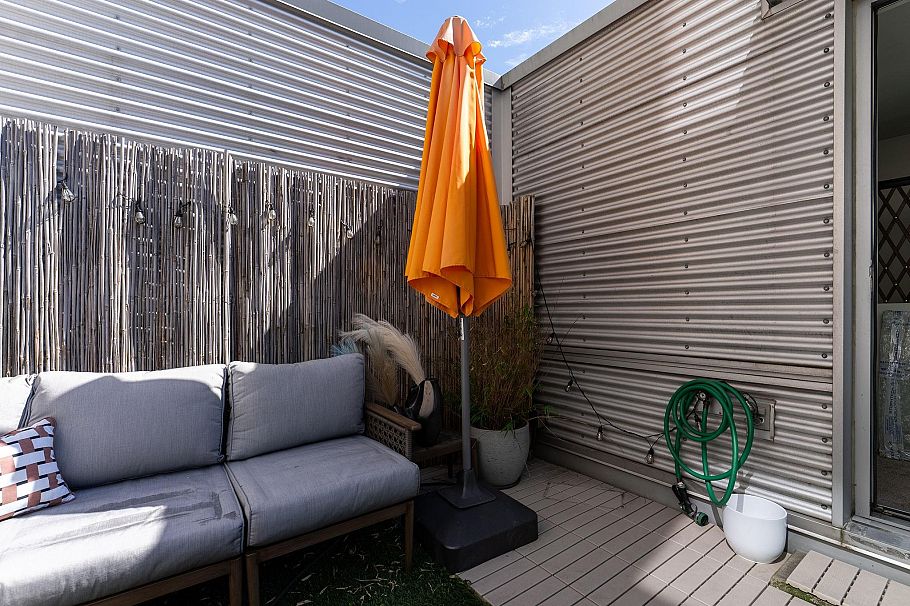 312 328 E 11th Avenue Vancouver, BC - 36