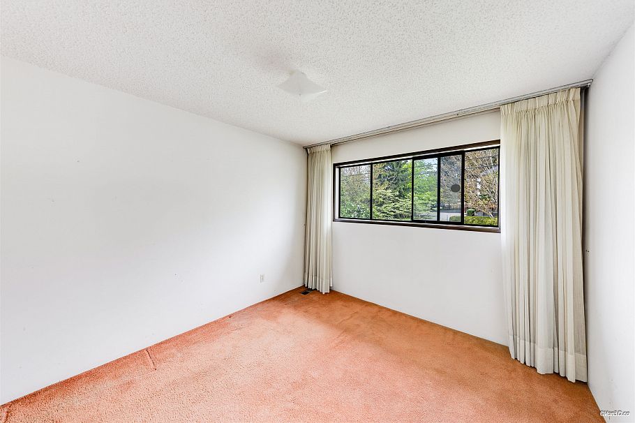586 E 59th Avenue Vancouver, BC - 27
