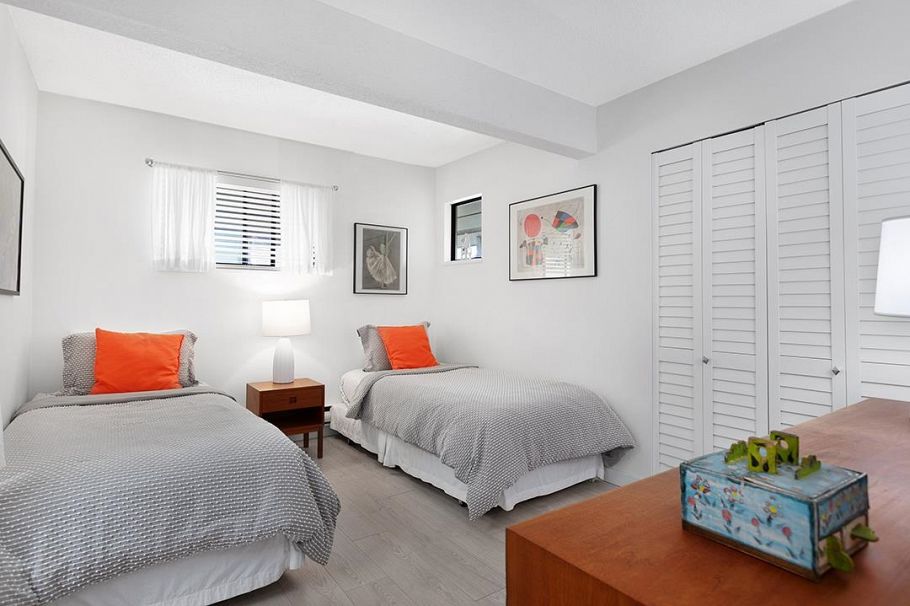 805 W 14th Avenue Vancouver, BC - 25