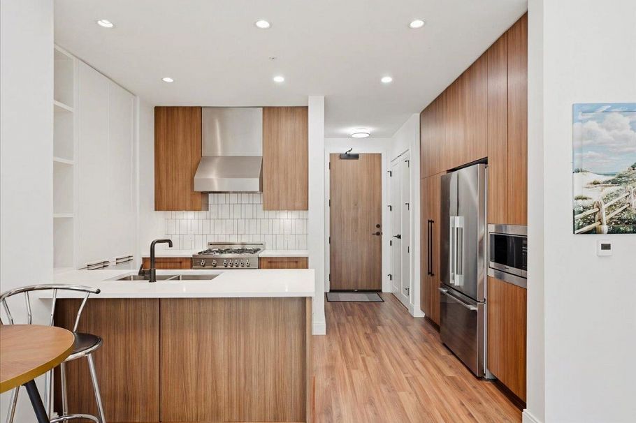 203 6999 Cambie Street Vancouver, BC - 10