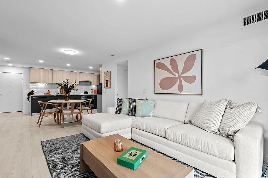 303 2419 Grant Street Vancouver, BC - 15