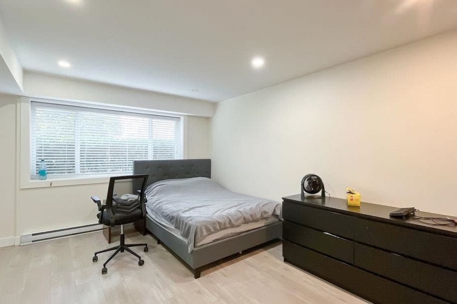 320 E 57th Avenue Vancouver, BC - 30