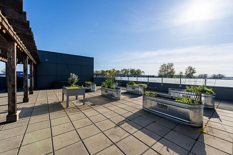 204 711 W 14th Street North Vancouver, BC - 27