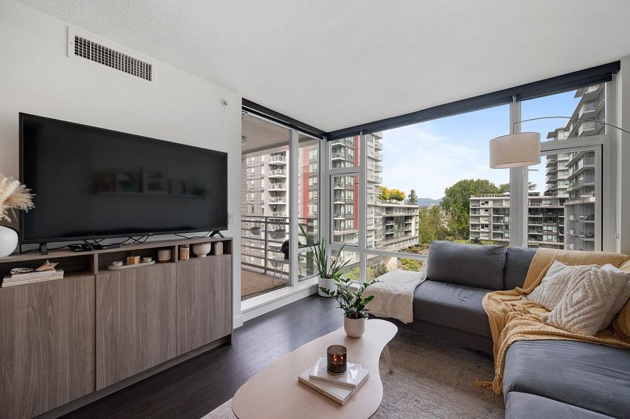 911 8800 Hazelbridge Way Richmond, BC - 3