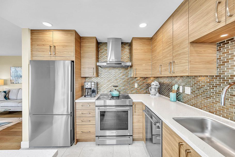 1002 1020 Harwood Street Vancouver, BC - 12