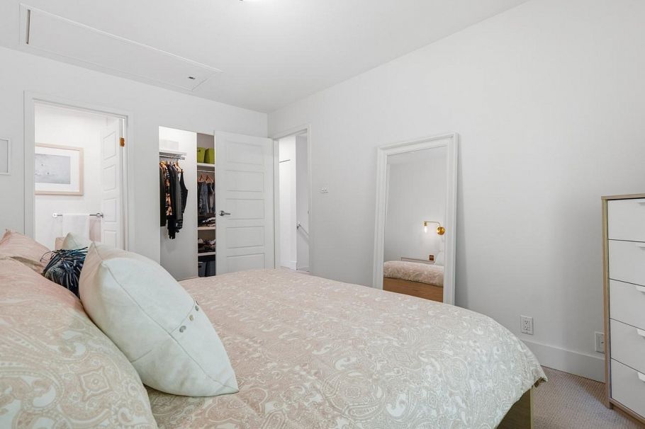 1516 Mcnair Drive North Vancouver, BC - 17