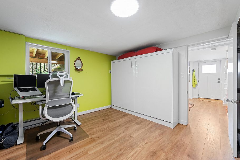 38 N Slocan Street Vancouver, BC - 21