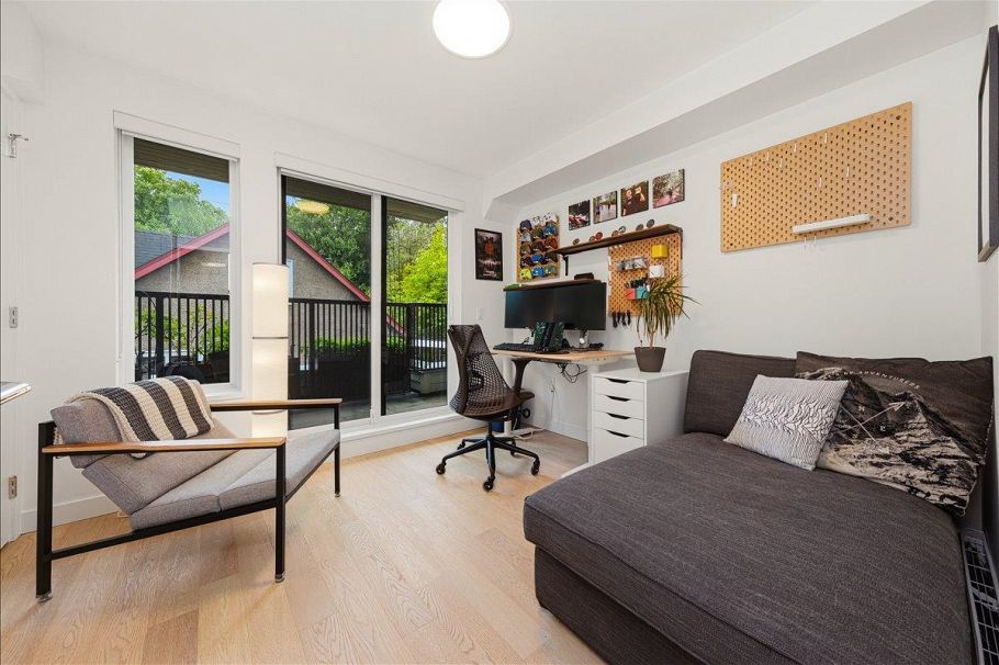 1047 Victoria Drive Vancouver, BC - 20