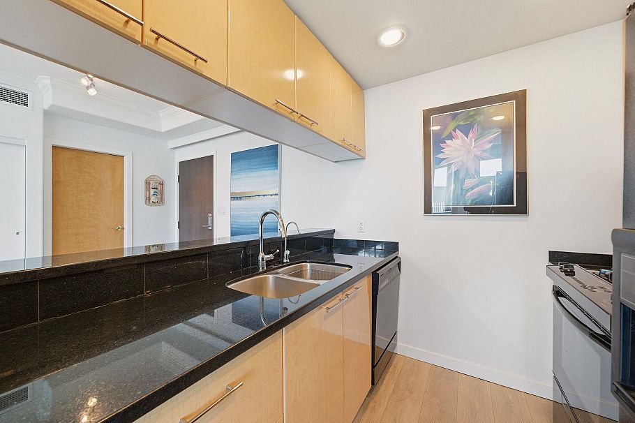 3405 1111 W Pender Street Vancouver, BC - 17