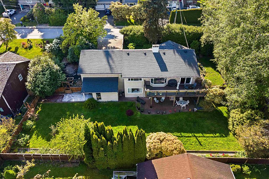 998 Fairway Drive North Vancouver, BC - 4