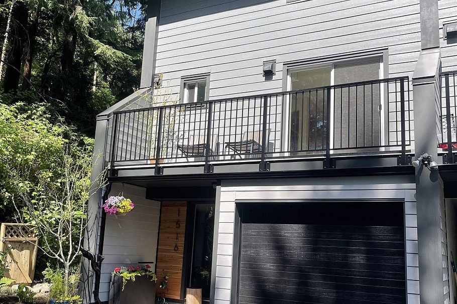 1516 Mcnair Drive North Vancouver, BC - 1