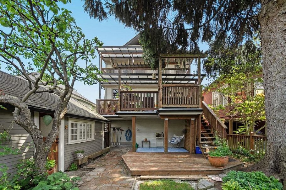 1117 Semlin Drive Vancouver, BC - 30