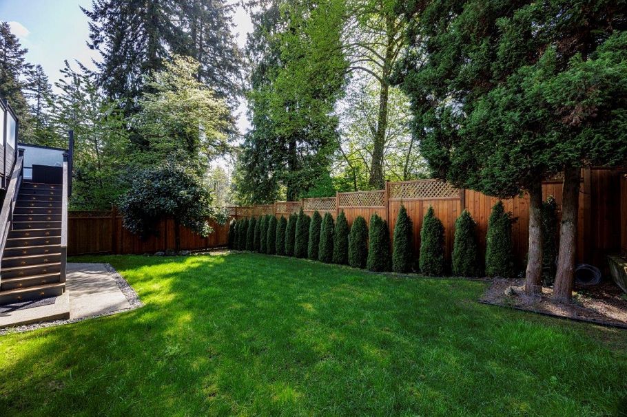 2549 Bendale Road North Vancouver, BC - 29