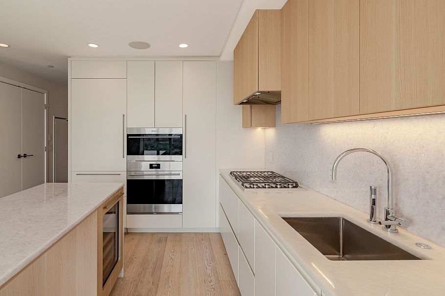 1704 7433 Cambie Street Vancouver, BC - 6