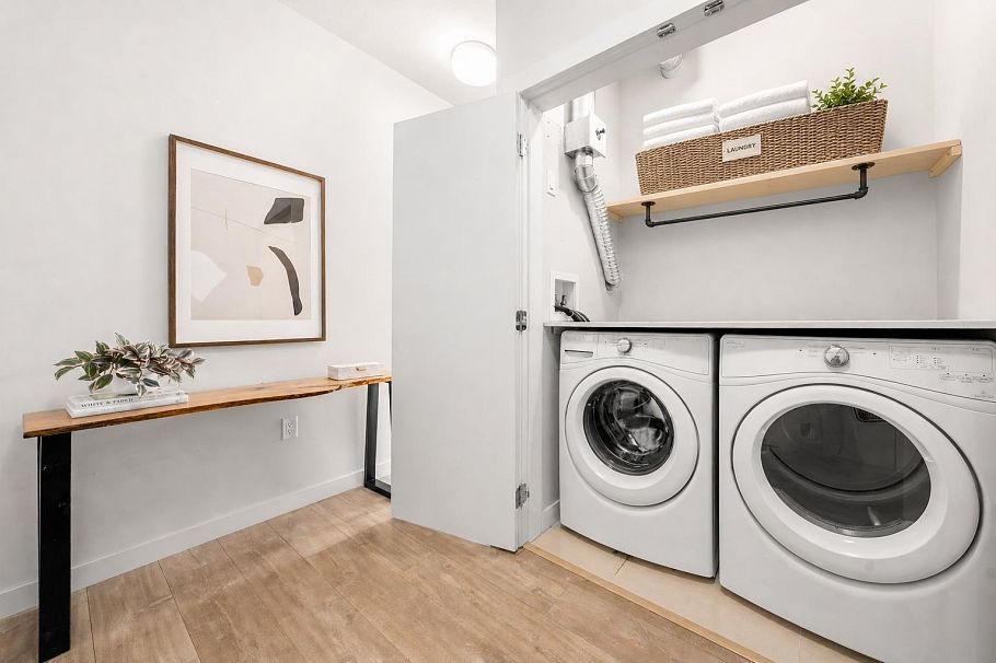 301 123 W 1st Street North Vancouver, BC - 21