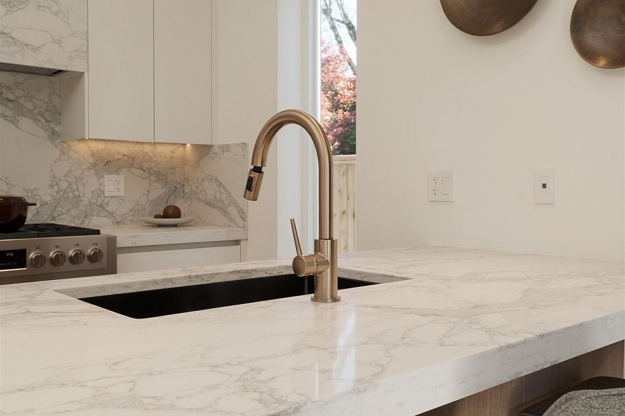2256 Garden Drive Vancouver, BC - 14