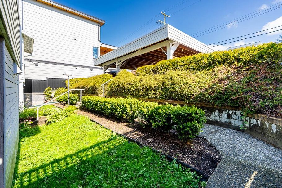 238 W 4th Street North Vancouver, BC - 27
