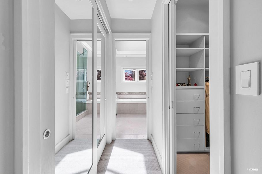 2722 W 31st Avenue Vancouver, BC - 21