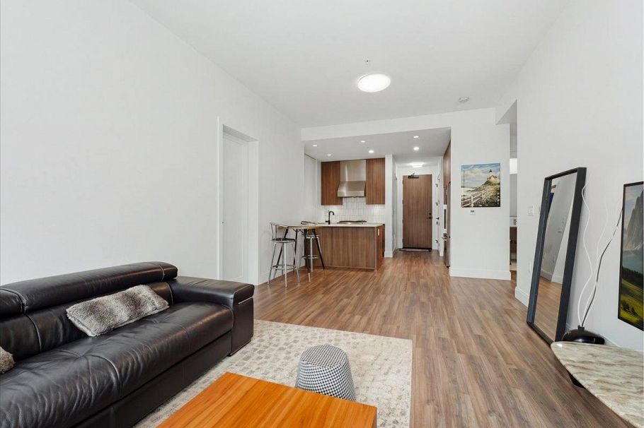 203 6999 Cambie Street Vancouver, BC - 4