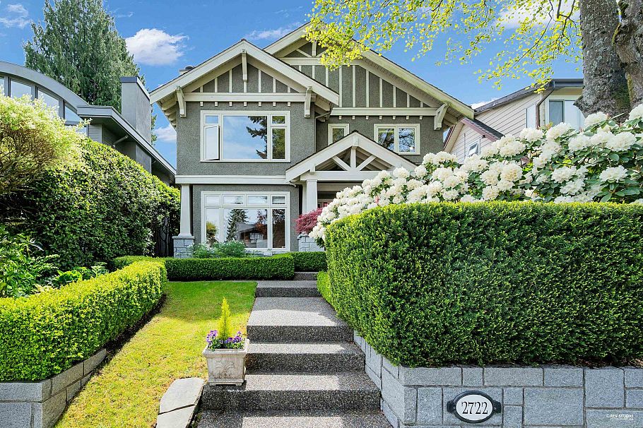 2722 W 31st Avenue Vancouver, BC - 1