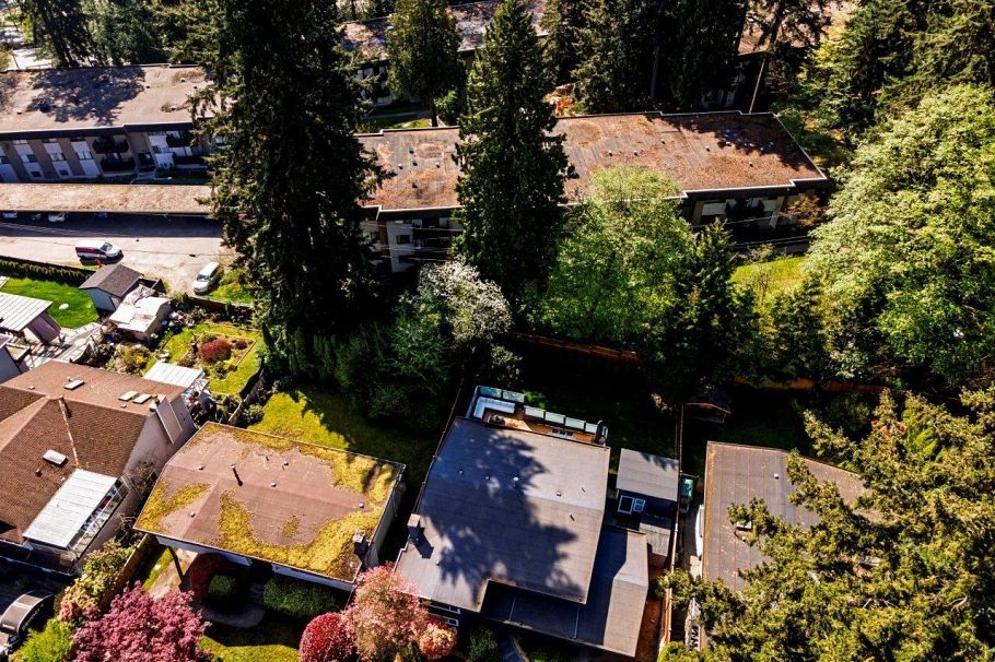 2549 Bendale Road North Vancouver, BC - 19
