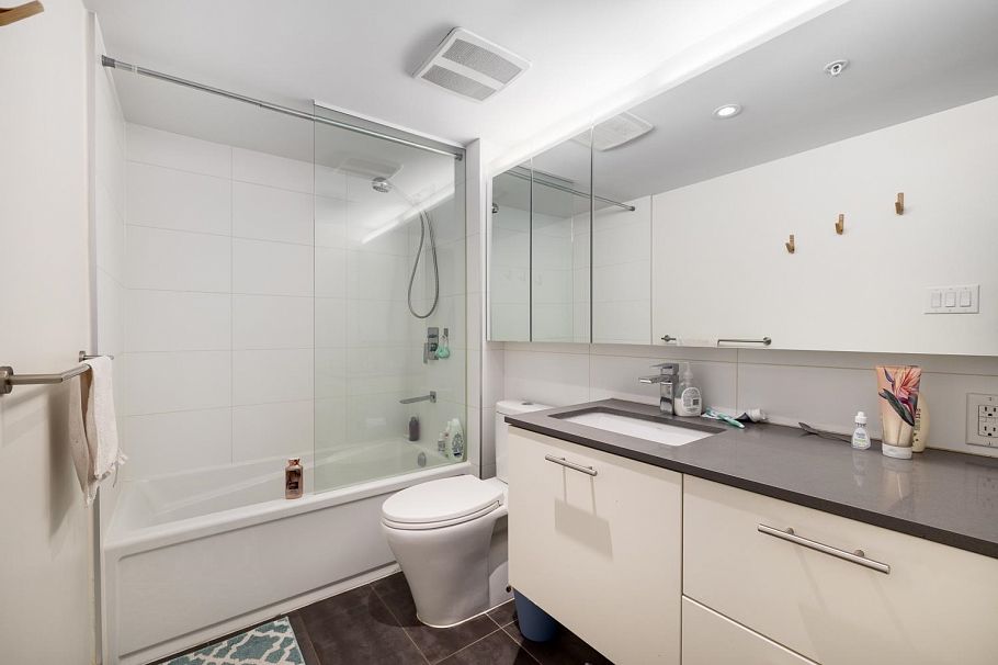 208 150 E Cordova Street Vancouver, BC - 7