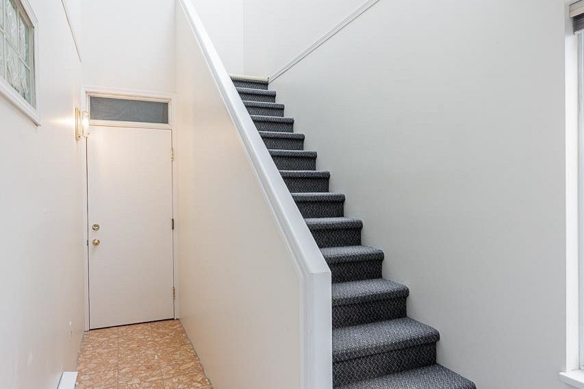 238 W 4th Street North Vancouver, BC - 15