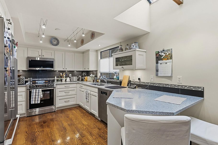 5639 White Pine Lane North Vancouver, BC - 14
