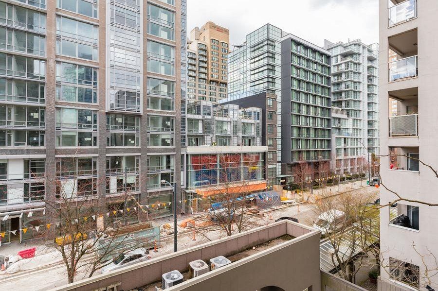 402 789 Drake Street Vancouver, BC - 18