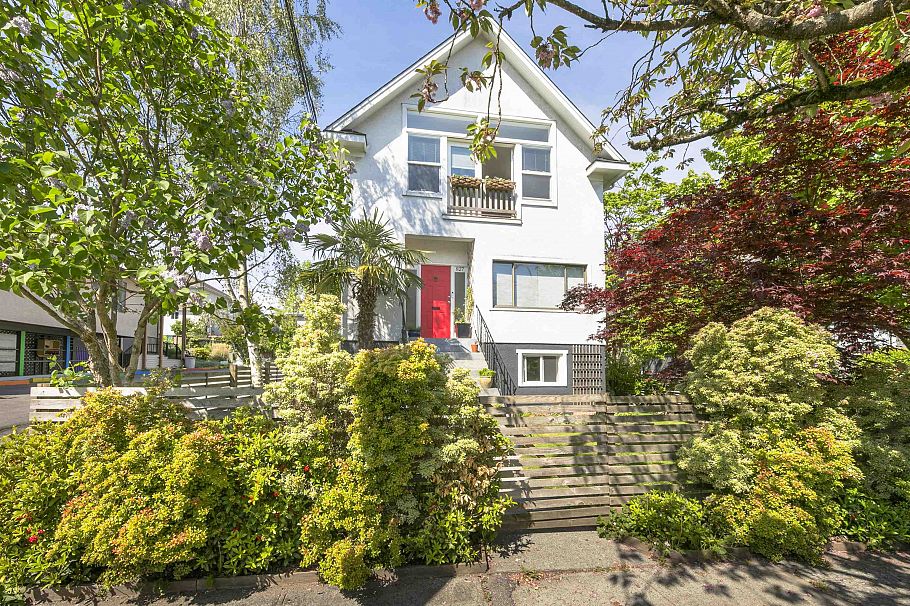 827 E 16th Avenue Vancouver, BC - 38