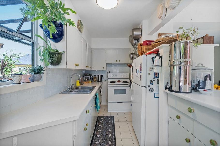 1117 Semlin Drive Vancouver, BC - 19