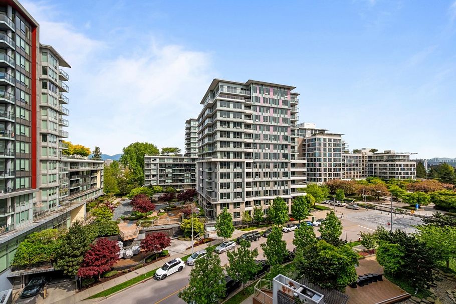 911 8800 Hazelbridge Way Richmond, BC - 13