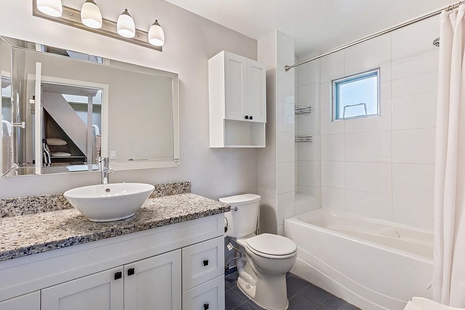 1922 E 6th Avenue Vancouver, BC - 15