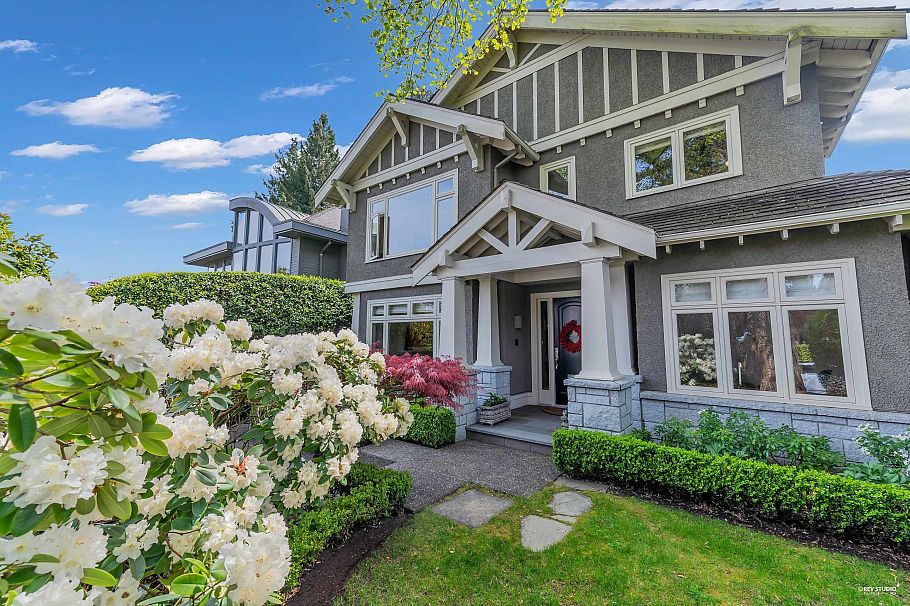 2722 W 31st Avenue Vancouver, BC - 38