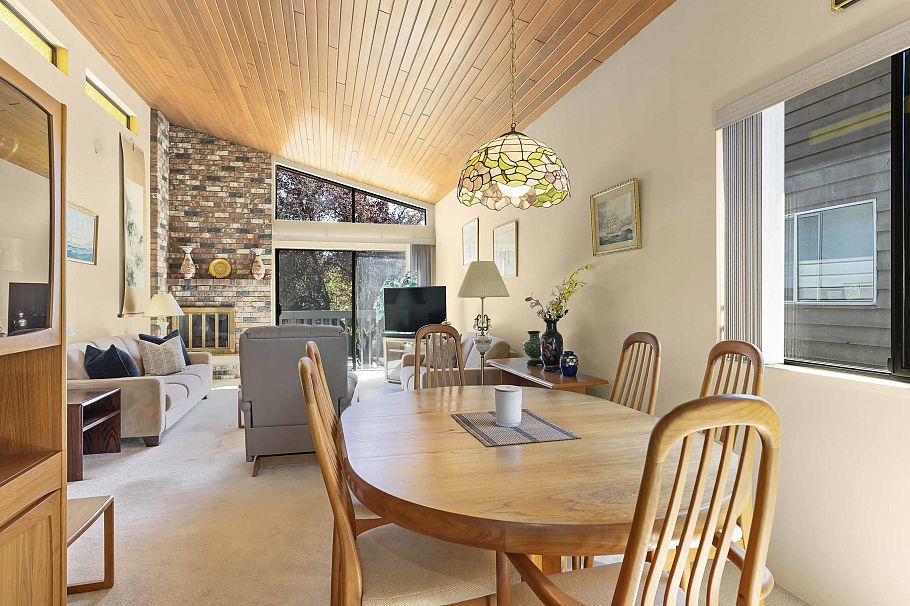 3765 W 30th Avenue Vancouver, BC - 10