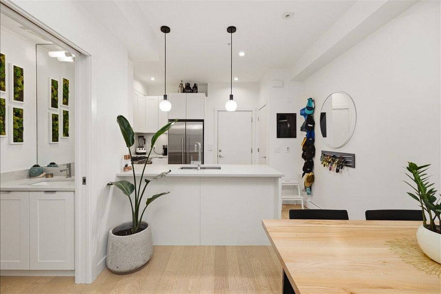1047 Victoria Drive Vancouver, BC - 7