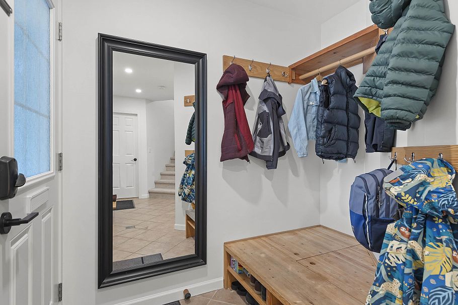 1485 Kitchener Street Vancouver, BC - 2